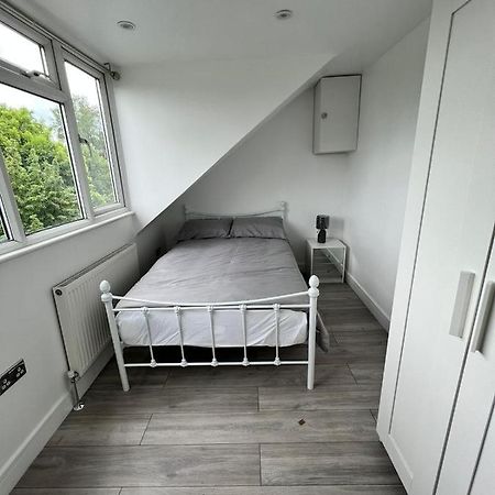Lovely 2 Bedroom Flat With Roof Terrace In London Nw6 Buitenkant foto
