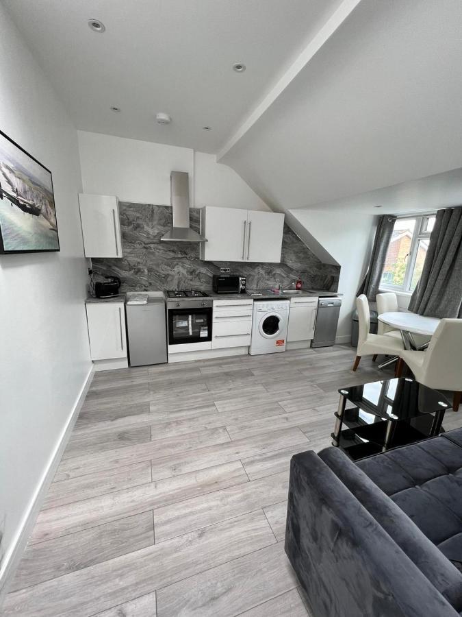 Lovely 2 Bedroom Flat With Roof Terrace In London Nw6 Buitenkant foto