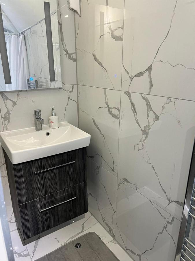 Lovely 2 Bedroom Flat With Roof Terrace In London Nw6 Buitenkant foto