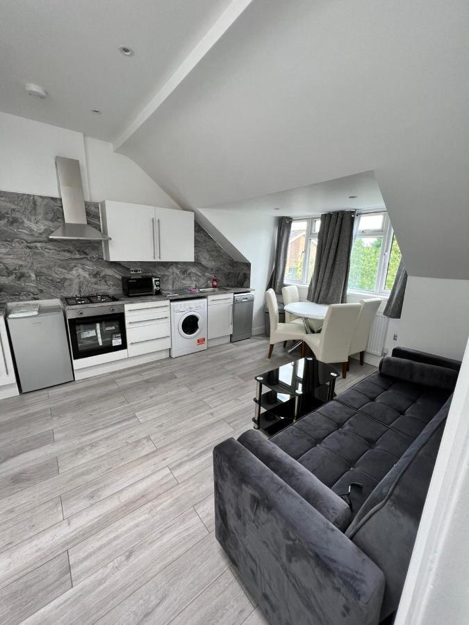 Lovely 2 Bedroom Flat With Roof Terrace In London Nw6 Buitenkant foto