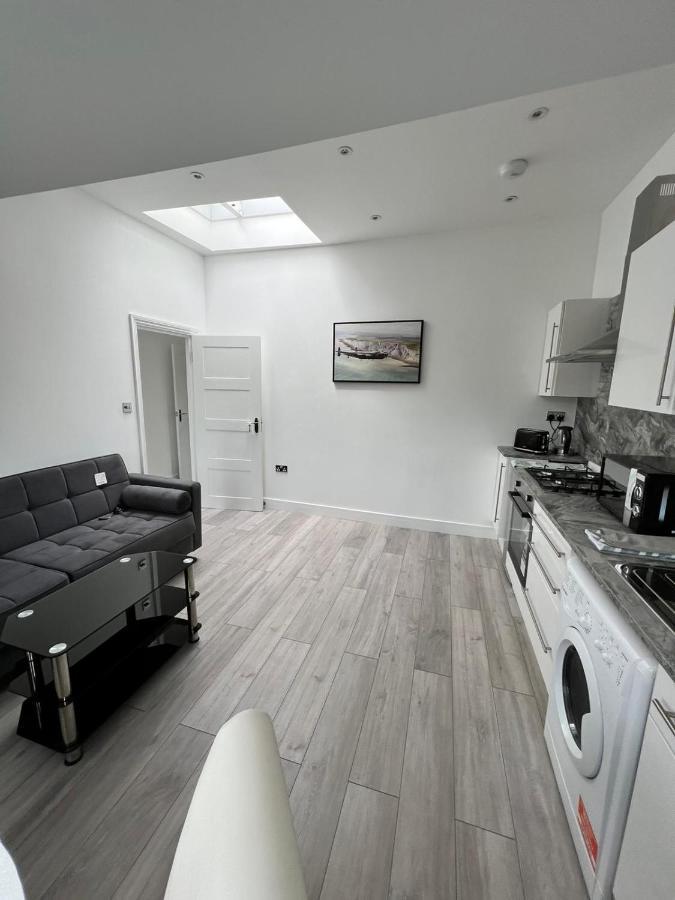 Lovely 2 Bedroom Flat With Roof Terrace In London Nw6 Buitenkant foto