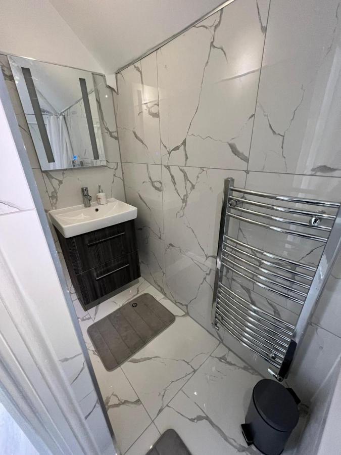 Lovely 2 Bedroom Flat With Roof Terrace In London Nw6 Buitenkant foto