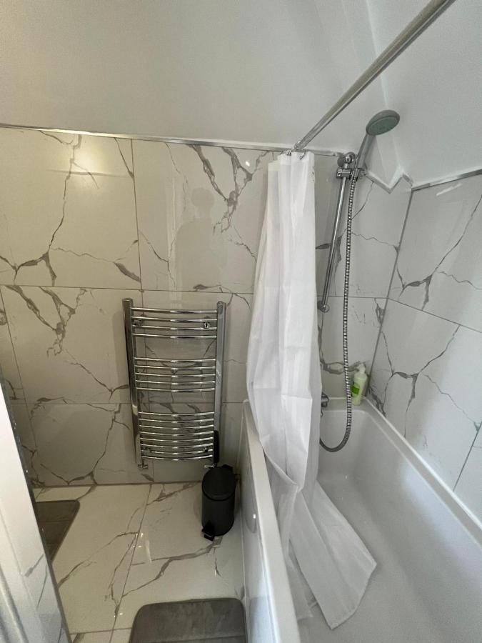 Lovely 2 Bedroom Flat With Roof Terrace In London Nw6 Buitenkant foto