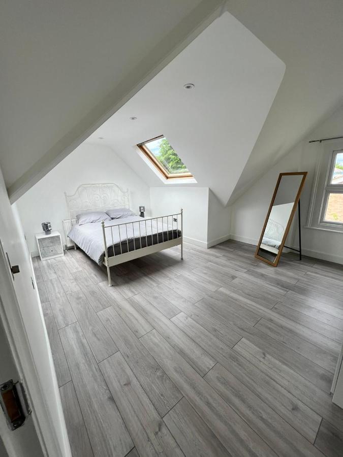 Lovely 2 Bedroom Flat With Roof Terrace In London Nw6 Buitenkant foto