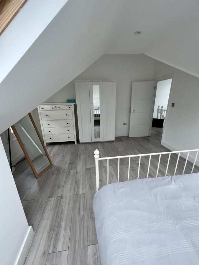 Lovely 2 Bedroom Flat With Roof Terrace In London Nw6 Buitenkant foto